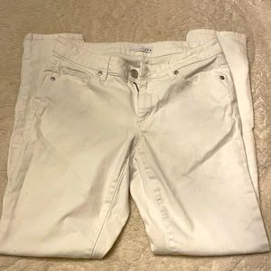 Ann Taylor white jeans size 4/27 curvy skinny